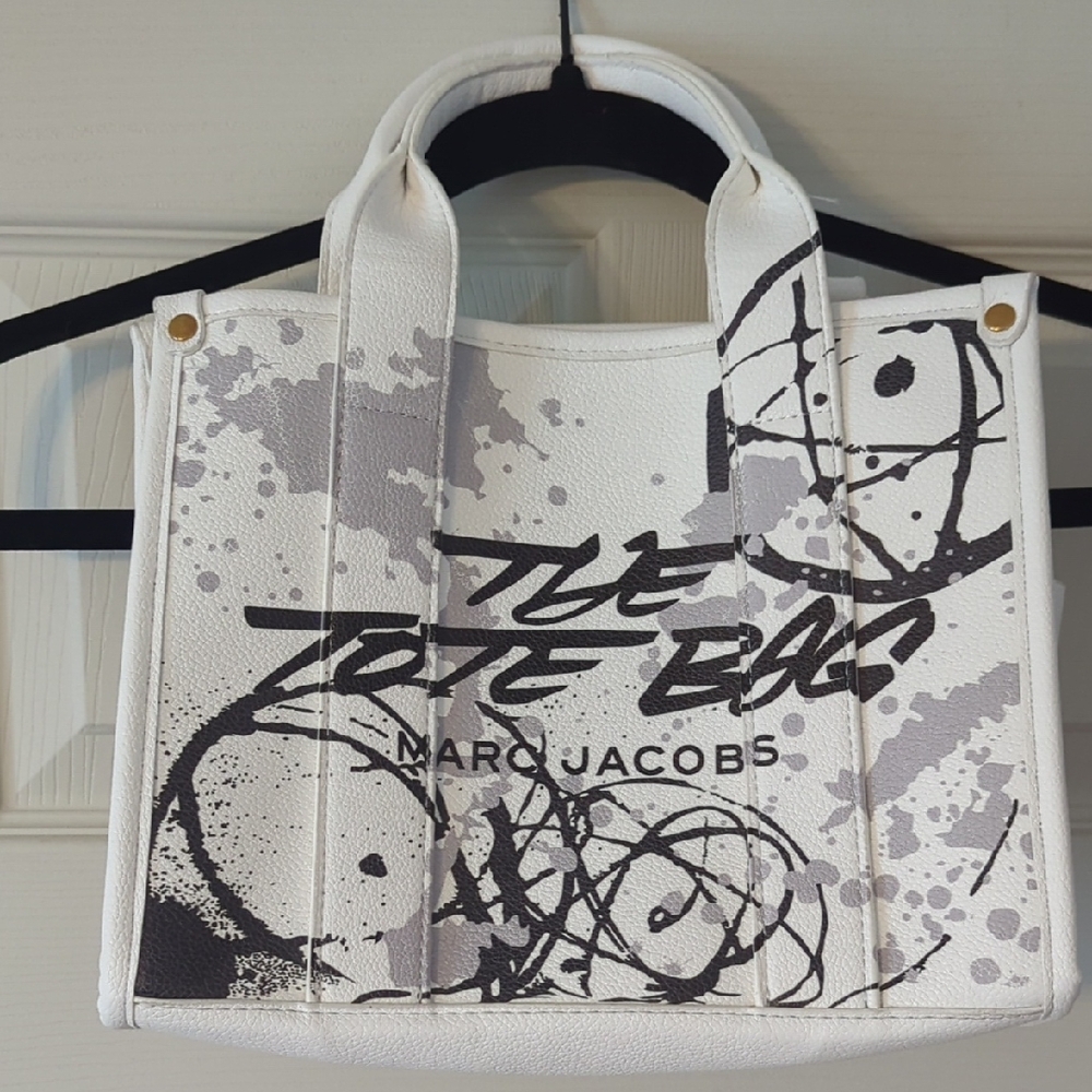 Marc Jacobs White and Black Artistic Tote